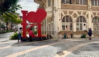 Discover Kuala Lumpur on Foot: History, Art & Hidden Gems